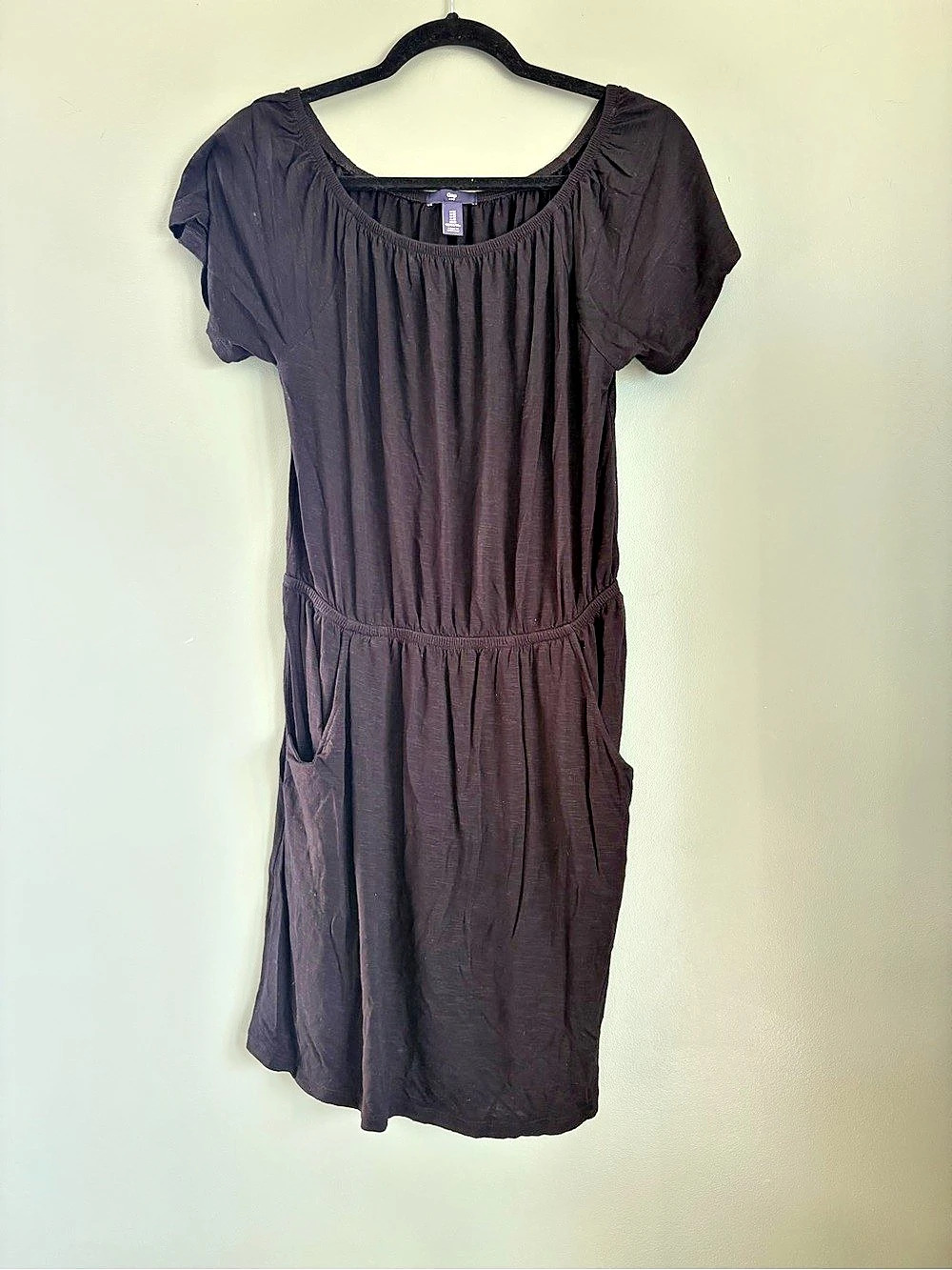 Gap Womens M Black Scoop Neck Short Sleeve Casual Knit Dress Pockets